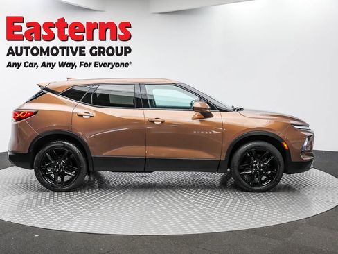 Used 2023 Chevrolet Blazer LT image 4