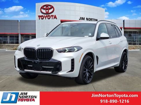 Used 2025 BMW X5 xDrive40i w/ M Sport Package AWD/4WD image 3