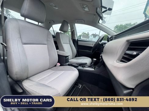Used 2014 Toyota Corolla LE FWD image 14