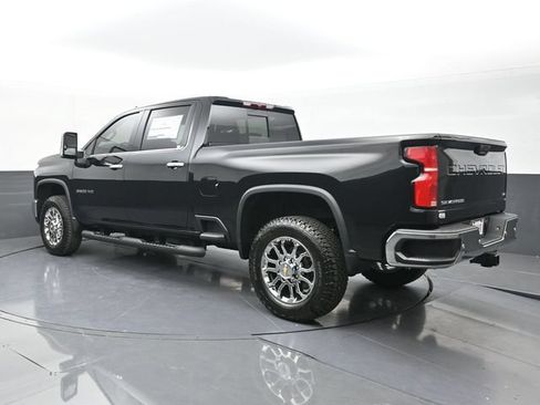New 2026 Chevrolet Silverado 2500 LTZ w/ LTZ Convenience Package AWD/4WD image 7