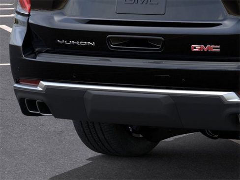 New 2026 GMC Yukon XL Denali image 14