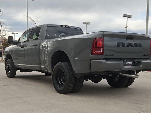 New 2026 RAM 3500 Big Horn AWD/4WD image 9