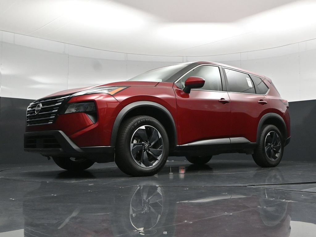 Used 2025 Nissan Rogue SV AWD/4WD image 56