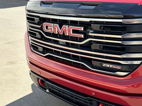 Used 2025 GMC Sierra 1500 AT4 w/ AT4 Premium Package AWD/4WD image 30