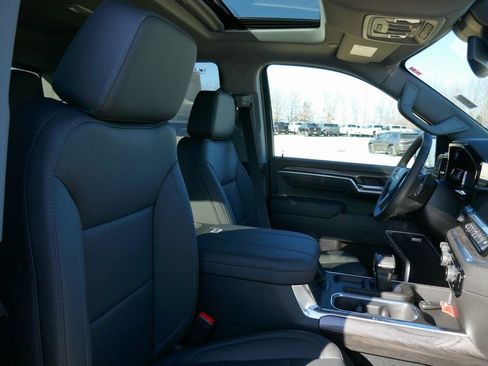 New 2026 Chevrolet Silverado 1500 LTZ w/ LTZ Premium Package image 10