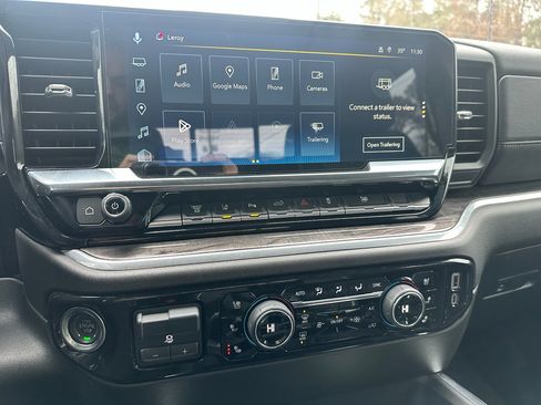 Used 2025 Chevrolet Silverado 3500 LTZ w/ LTZ Plus Package image 12