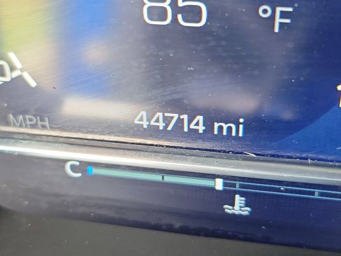 Used 2025 Chevrolet Silverado 1500 LT AWD/4WD image 24