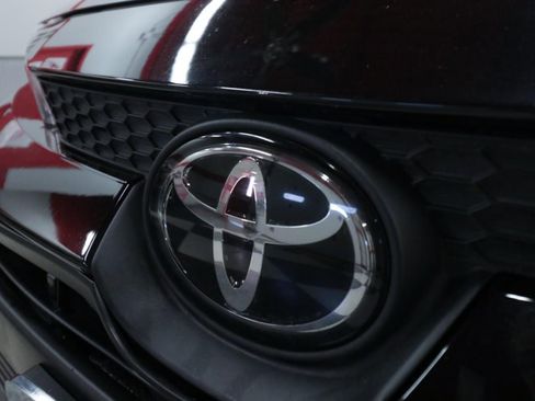 Used 2023 Toyota Corolla LE image 31