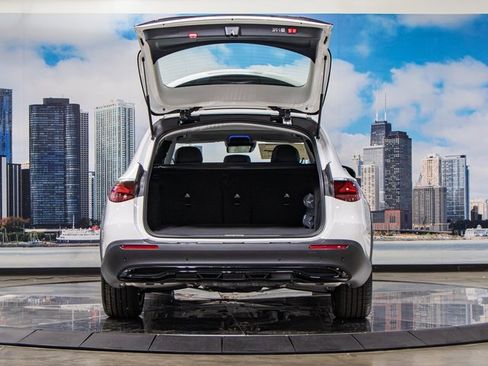 Certified 2025 Mercedes-Benz E 450 4MATIC All-Terrain Wagon image 12