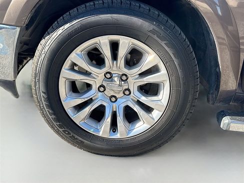 Used 2018 RAM 1500 Laramie Longhorn image 32