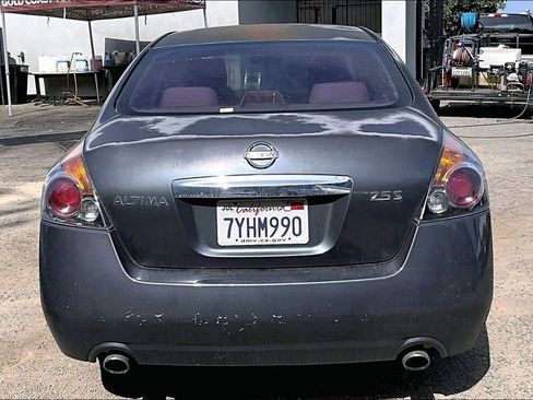 Used 2010 Nissan Altima 2.5 S FWD image 5