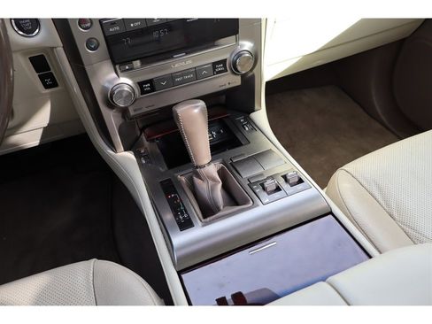 Used 2017 Lexus GX 460 image 24