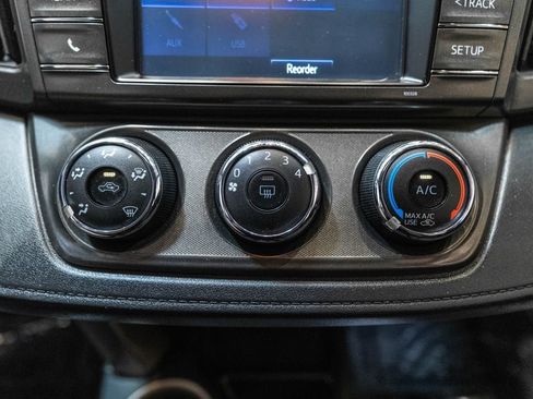 Used 2015 Toyota RAV4 LE AWD/4WD image 27