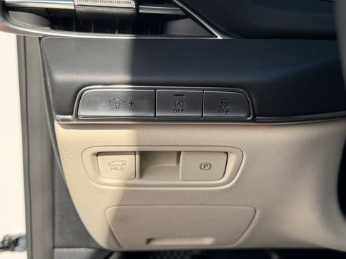 Used 2023 Genesis GV80 2.5T w/ Prestige Package image 21