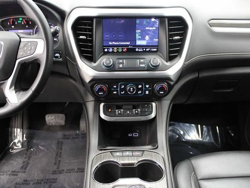Used 2023 GMC Acadia SLT image 26