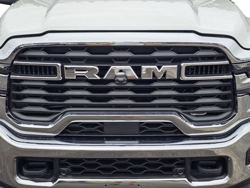 New 2026 RAM 2500 Tradesman AWD/4WD image 3