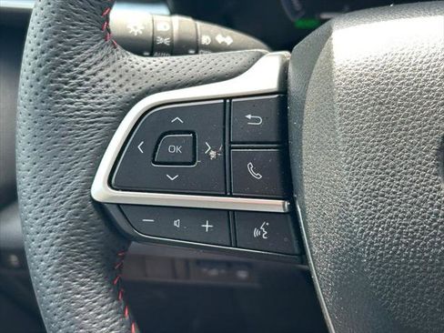 Certified 2025 Toyota Sienna XSE FWD image 41