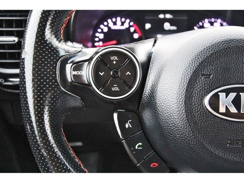 Used 2018 Kia Soul ! image 15