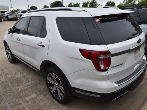 Used 2019 Ford Explorer Platinum AWD/4WD image 8