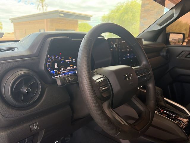 Used 2024 Chevrolet Colorado Trail Boss w/ Advanced Trailering Package AWD/4WD image 10