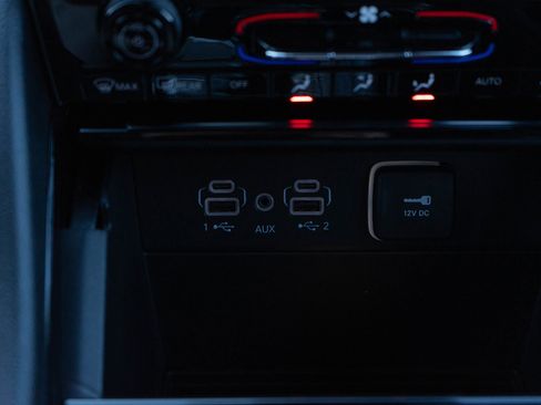 Used 2023 Jeep Grand Cherokee Limited w/ Trailer Tow Prep Group (B) image 17