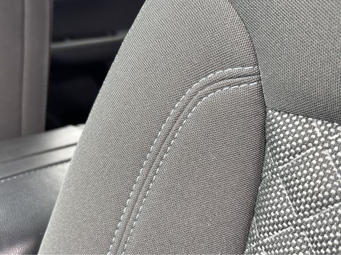 Used 2022 Chevrolet Blazer LT image 28