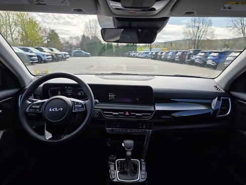 New 2026 Kia Seltos S AWD/4WD image 17