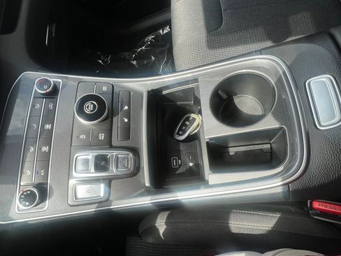 Used 2022 Hyundai Santa Fe SEL FWD image 24