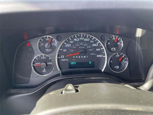 Used 2021 Chevrolet Express 3500 w/ Driver Convenience Package image 6