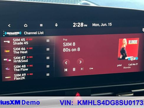Used 2025 Hyundai Elantra SEL FWD image 29