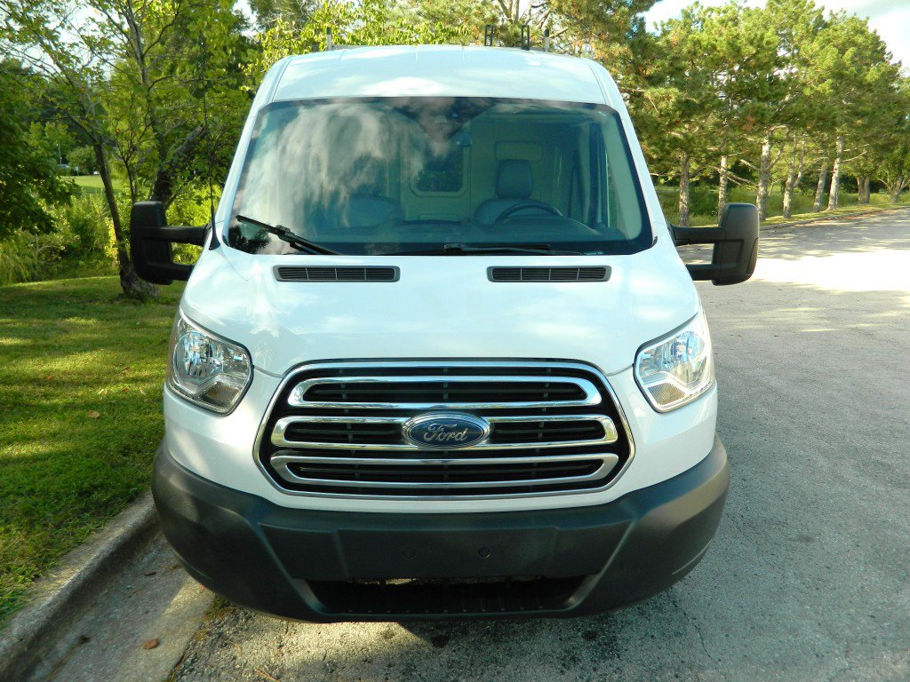 Used 2018 Ford Transit 250 130 Medium Roof w/ Exterior Upgrade Package RWD image 2