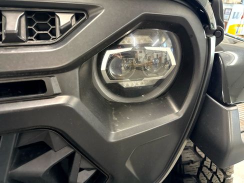 Used 2021 Jeep Gladiator Sport image 79