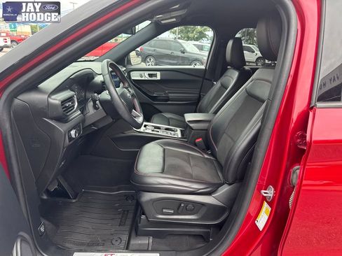 Used 2023 Ford Explorer ST-Line AWD/4WD image 11
