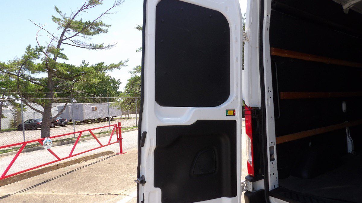 Used 2022 Ford Transit 250 148 High Roof w/ Load Area Protection Package RWD image 32