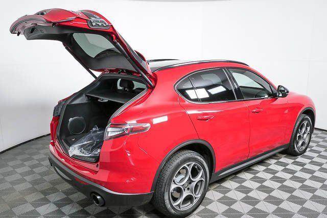 New 2026 Alfa Romeo Stelvio Sprint AWD/4WD image 27