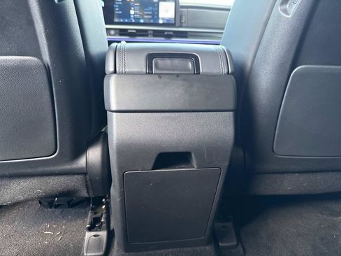 Used 2025 Hyundai Santa Fe Calligraphy FWD image 19