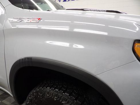 Used 2024 Chevrolet Silverado 1500 ZR2 AWD/4WD image 34