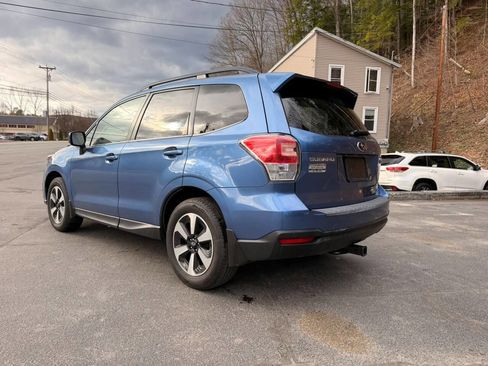 Used 2018 Subaru Forester 2.5i Limited AWD/4WD image 7