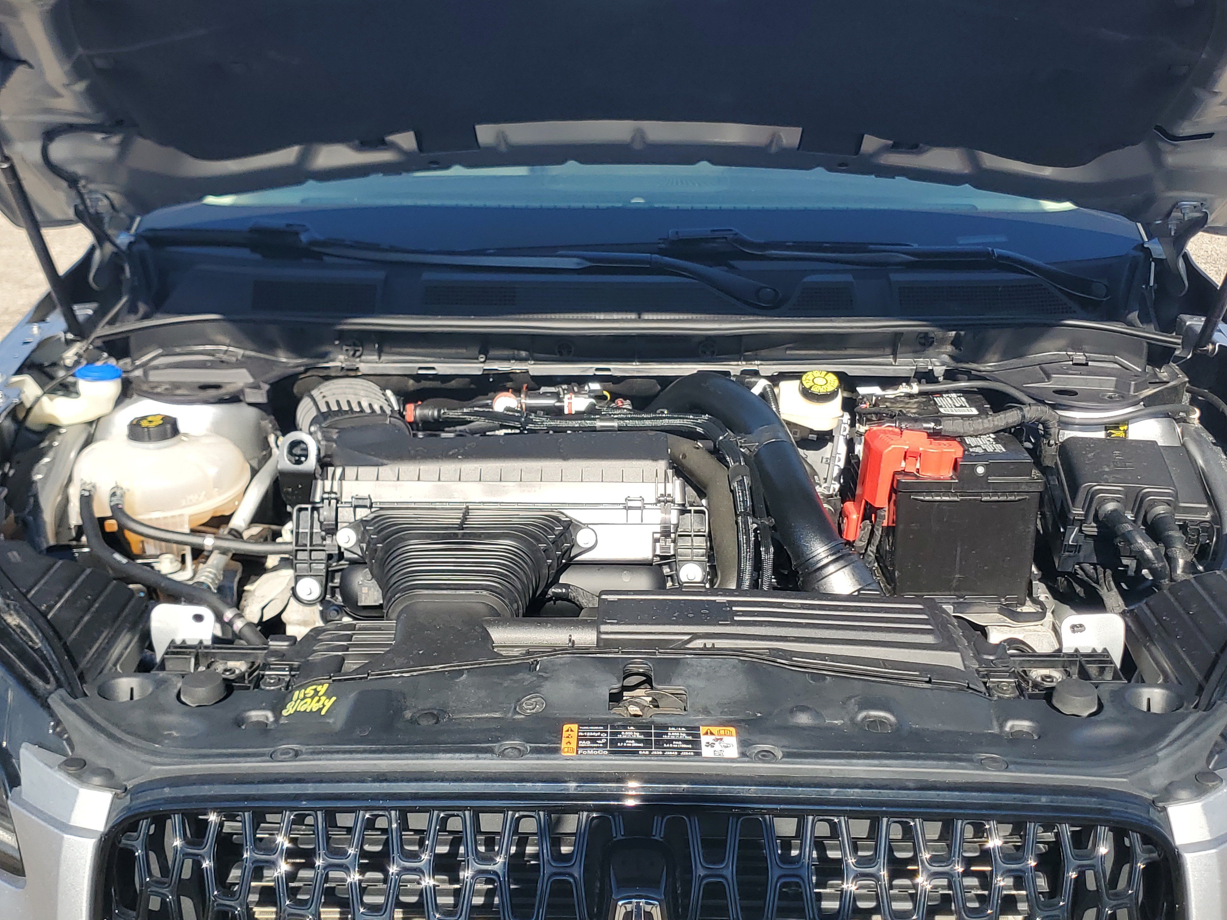 Used 2024 Lincoln Corsair AWD w/ Equipment Group 101A image 8