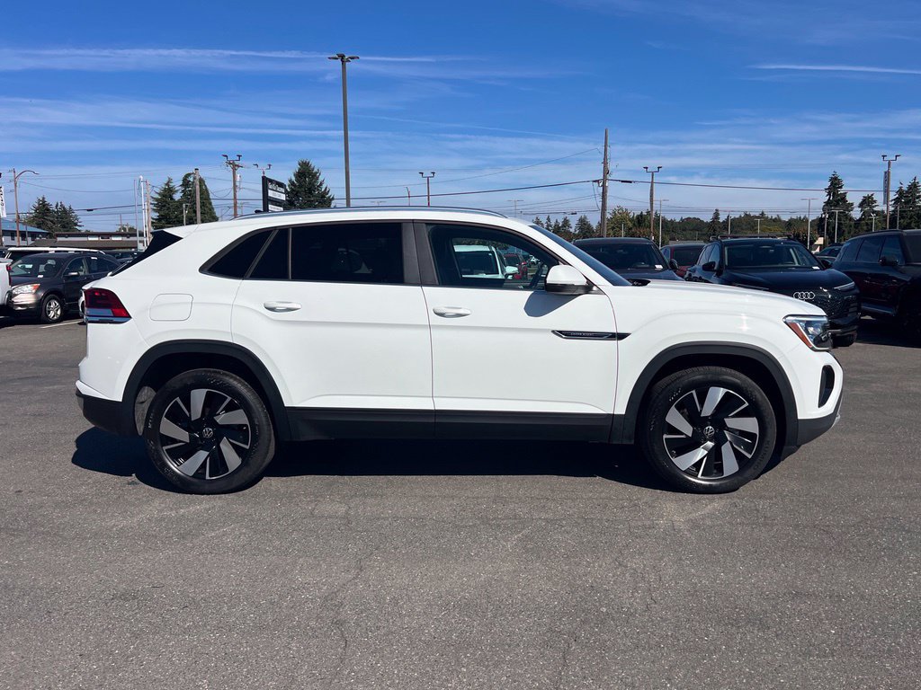 Used 2024 Volkswagen Atlas Cross Sport SE AWD/4WD image 6