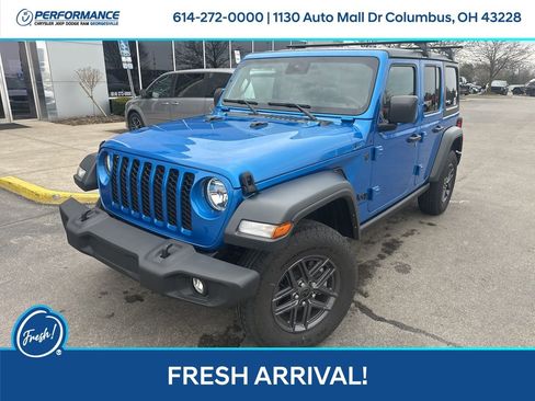 Used 2024 Jeep Wrangler Sport S image 8