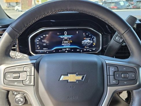 Used 2024 Chevrolet Silverado 1500 LT image 24