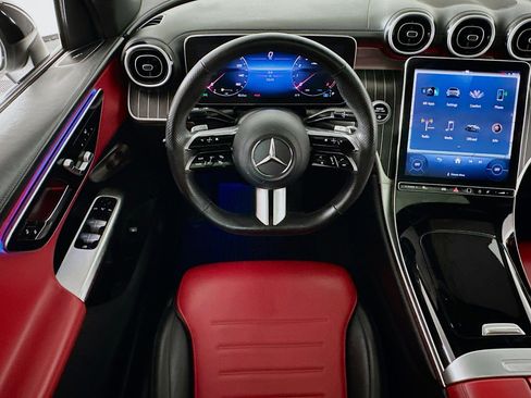 Used 2024 Mercedes-Benz GLC 300 4MATIC w/ AMG Line image 19