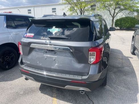 Used 2021 Ford Explorer Limited w/ Equipment Group 301A RWD image 7