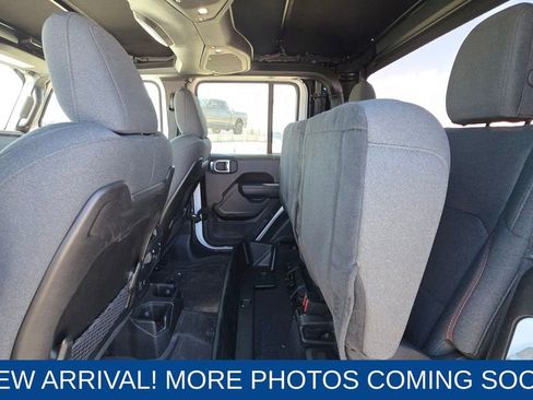Used 2024 Jeep Gladiator Rubicon image 13