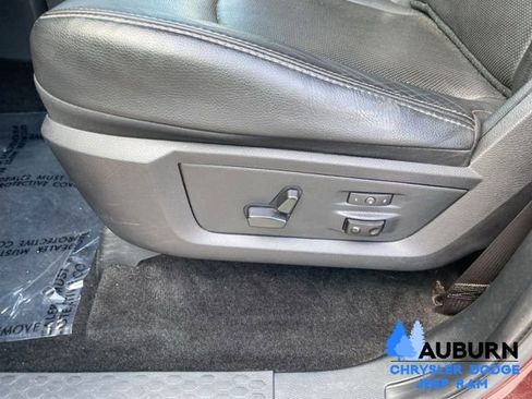 Used 2016 RAM 1500 Laramie w/ Convenience Group AWD/4WD image 34