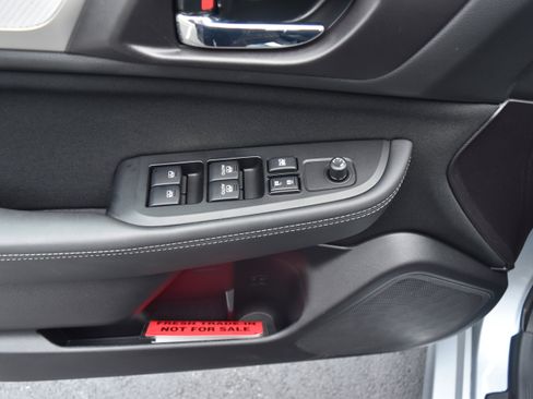 Used 2017 Subaru Legacy 2.5i Premium image 13