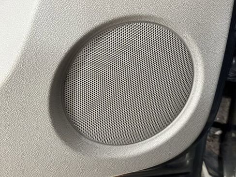 Used 2011 Chevrolet Suburban LTZ image 21