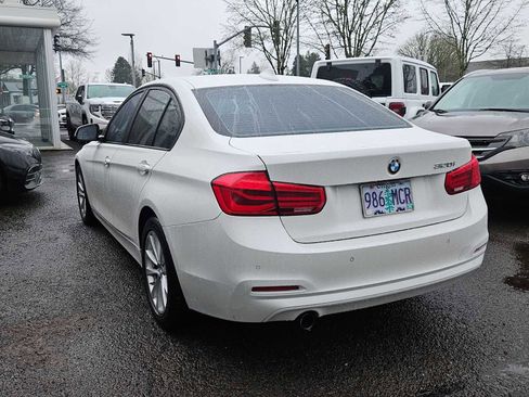 Used 2016 BMW 320i Sedan image 4