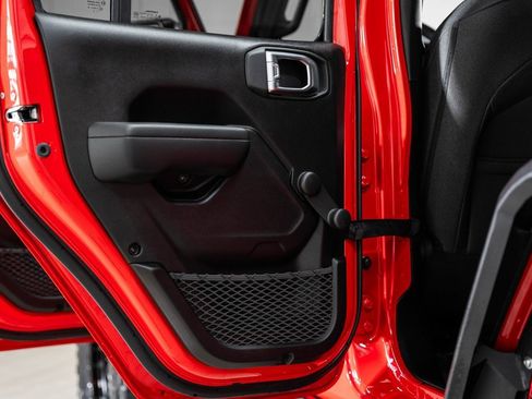 Used 2024 Jeep Wrangler Sport image 44